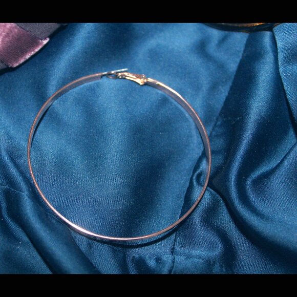 Chic Large Copper Hoop Earrings - Picture 4 of 4